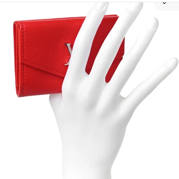 Louis Vuitton calfskin my lockme compact wallet - Picture 2 of 6